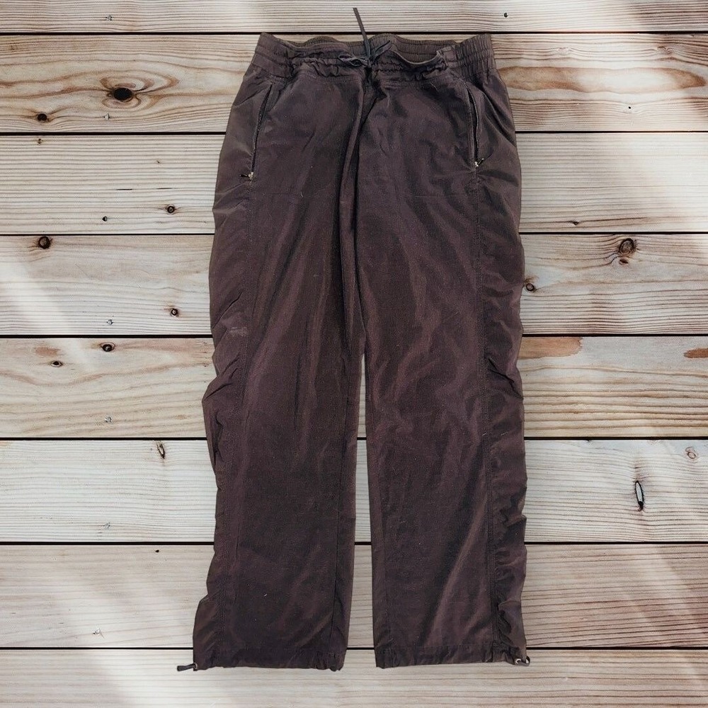 D3 Athleta Black Pull-on Pants Size 14 Baggy Dance Loose‎ Women's Workout